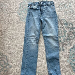 GAP Women's Straight Leg Jeans in Blue